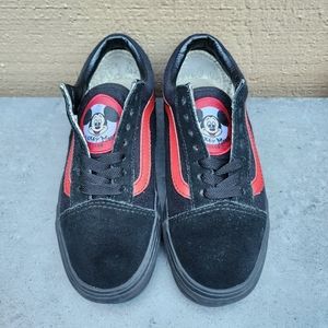 VANS Old Skool Disney Mickey Mouse Embroidered Skate Shoe 721356 W5.5 Black Red